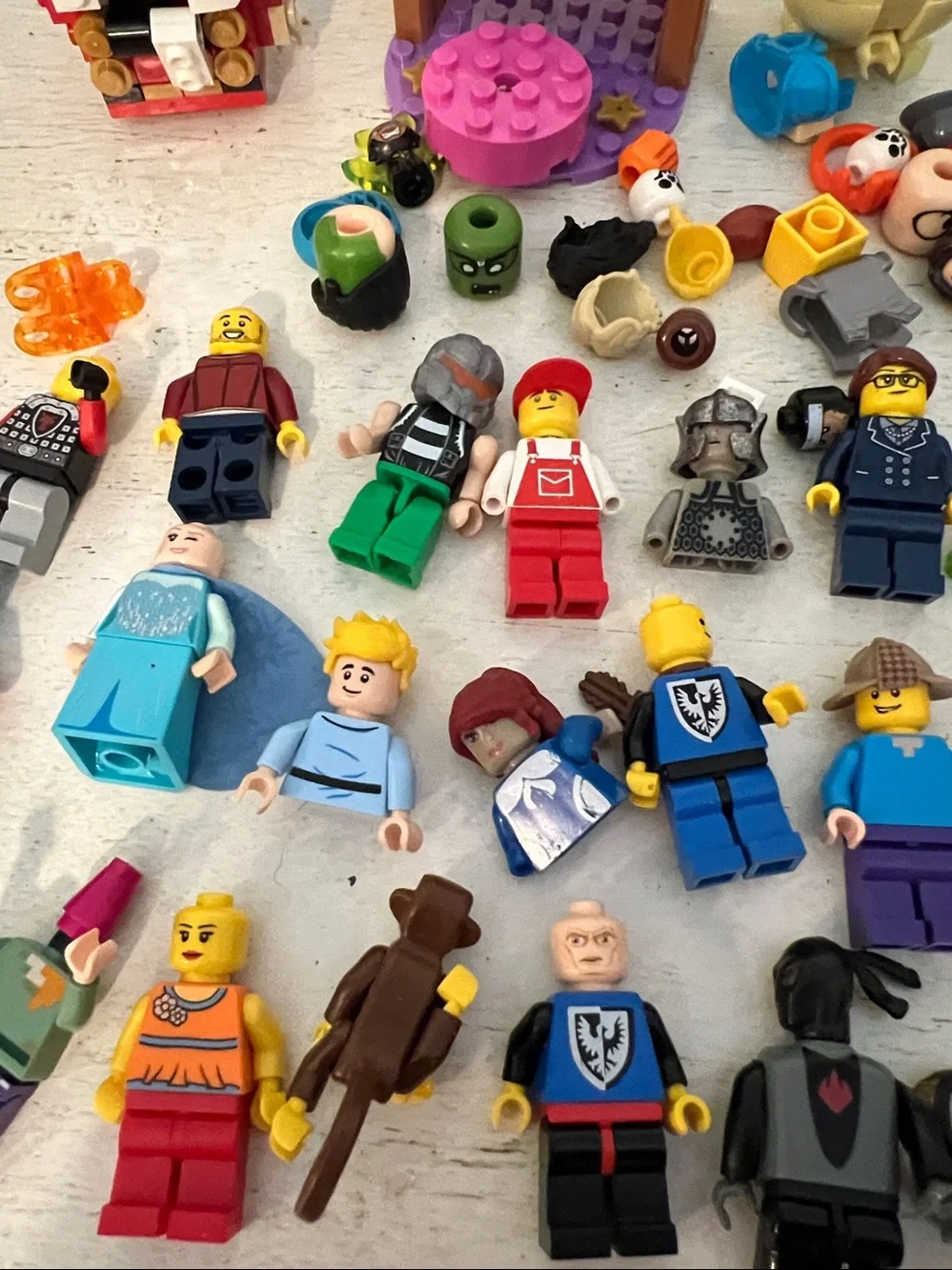 Large 25+ lot Lego mini figures plus extra